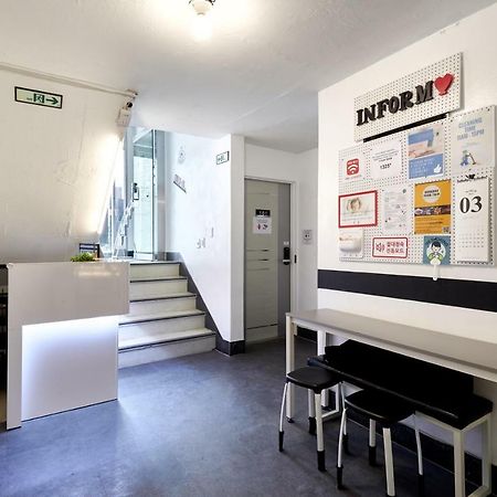 Jun Guesthouse Seoul Exterior photo